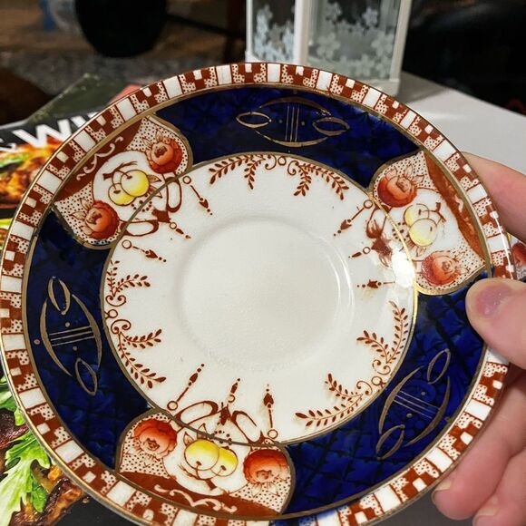 Antique Royal Vale Colclough Imari Cup and Saucer, made in Longton, England. - Picture 8 of 16